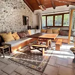 Mountain Nest - Your Fairytale Escape * Ano Polidhrosos