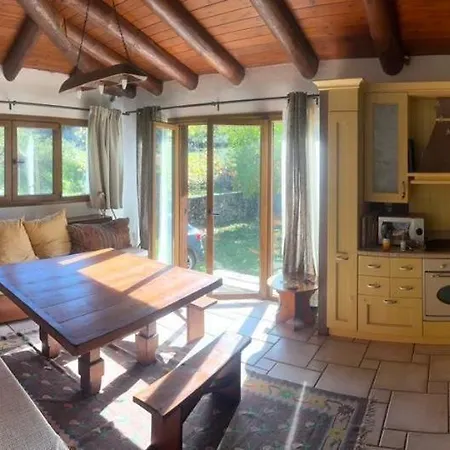 Σαλέ Mountain Nest - Your Fairytale Escape Άνω Πολύδροσος